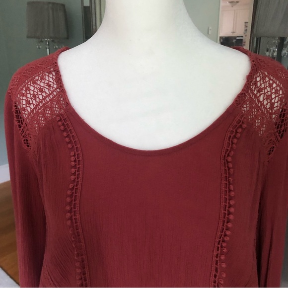 Express Rayon Bell Sleeve Scoop Neck Elastic Waist Blouse Crochet Detail Sz. Sm - Picture 10 of 15